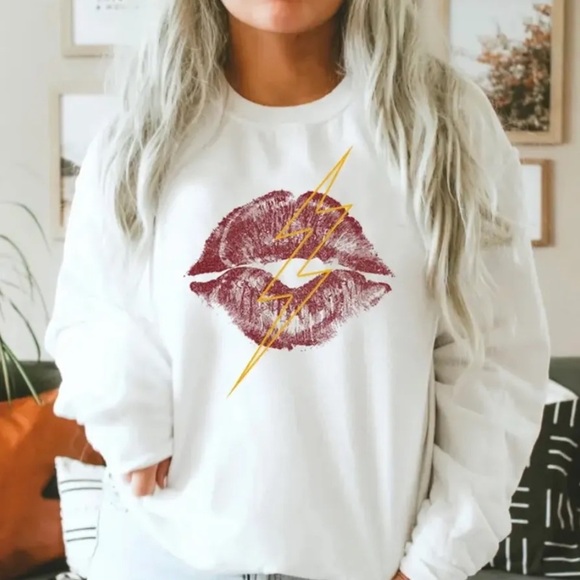 Kiss the Storm Sweatshirt - Picture 2 of 2